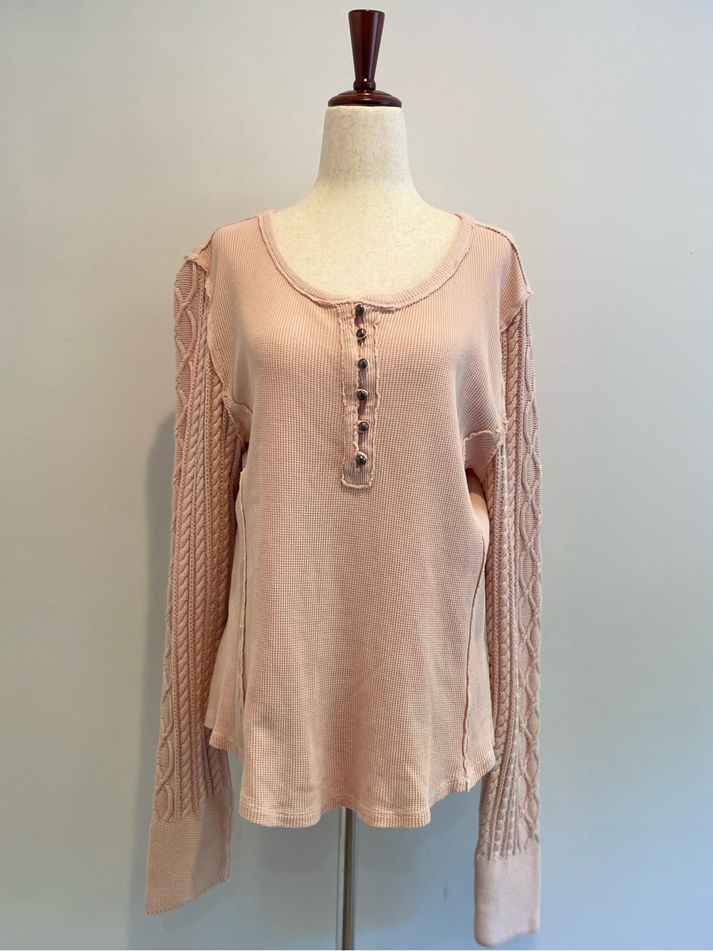 100% Cotton Lucky Brand Pink Textured Sleeve Henley - size L - Picture 3 of 11